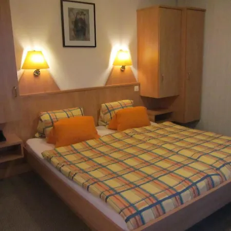 Holiday Touring Apartamento Saas-Grund