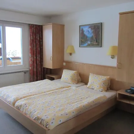 Holiday Touring Apartamento Saas-Grund